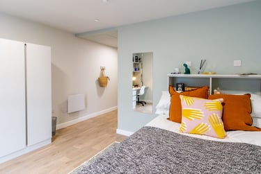 Platinum En Suite - Image 1